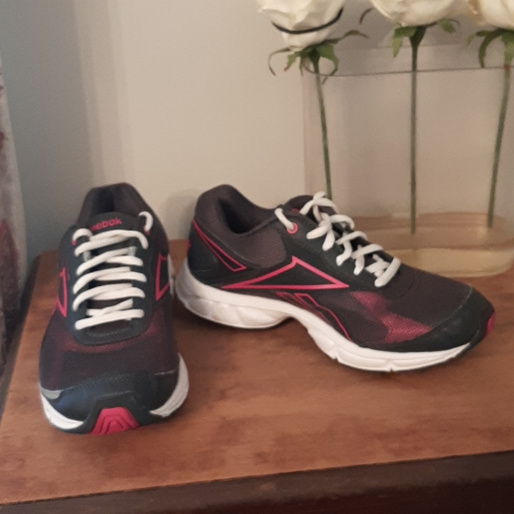 COPY - REEBOK SimplyTone RUN